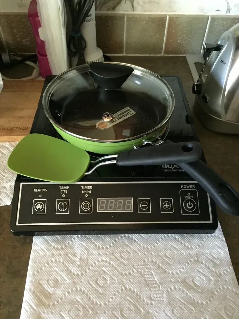 Real Stories: Ruined Pans and Hundreds of Dollars Down the Drain (Image Credits: Flickr)