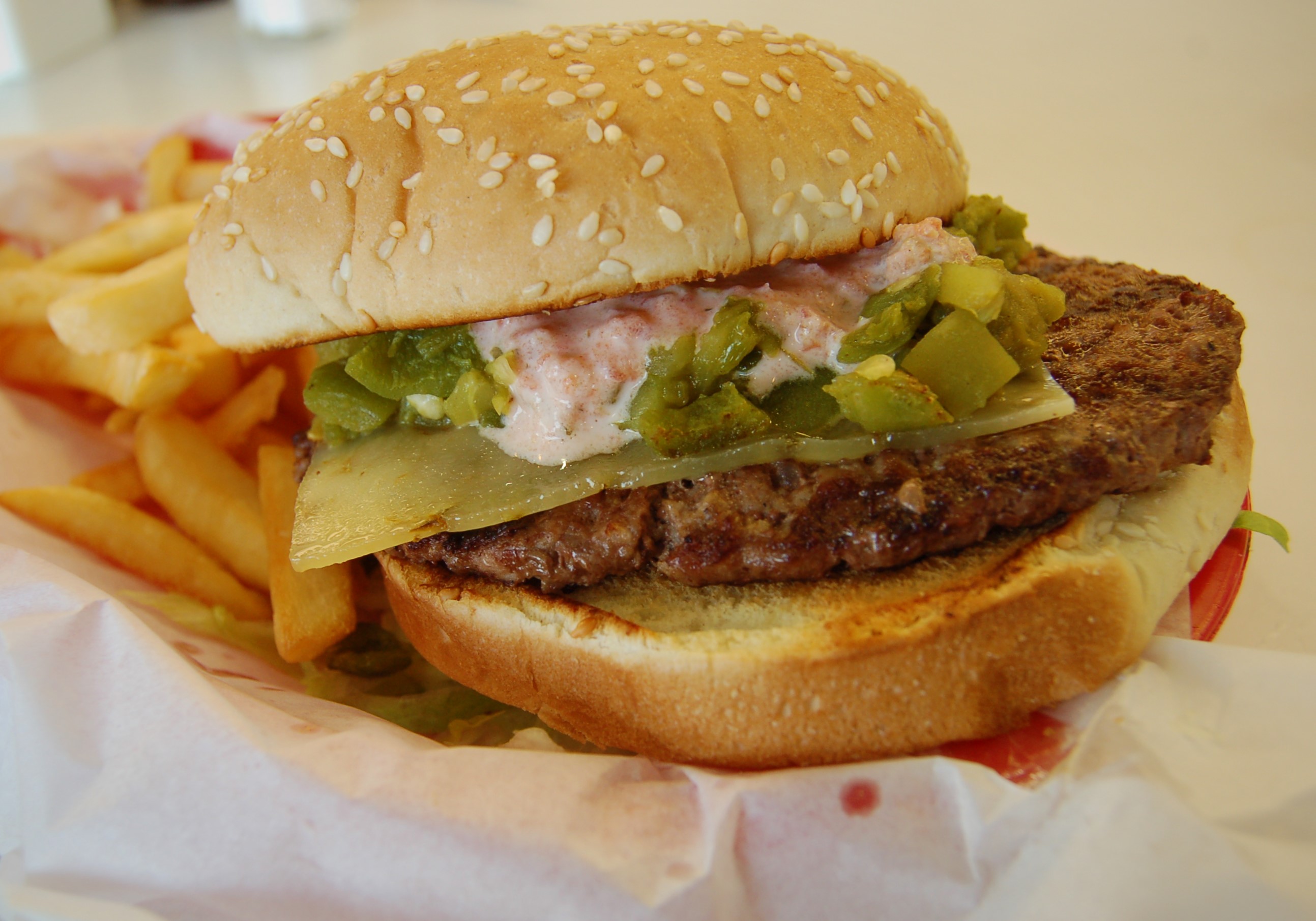 Colorado Pueblo Slopper - Green Chile Cheeseburger Chaos (image credits: wikimedia)