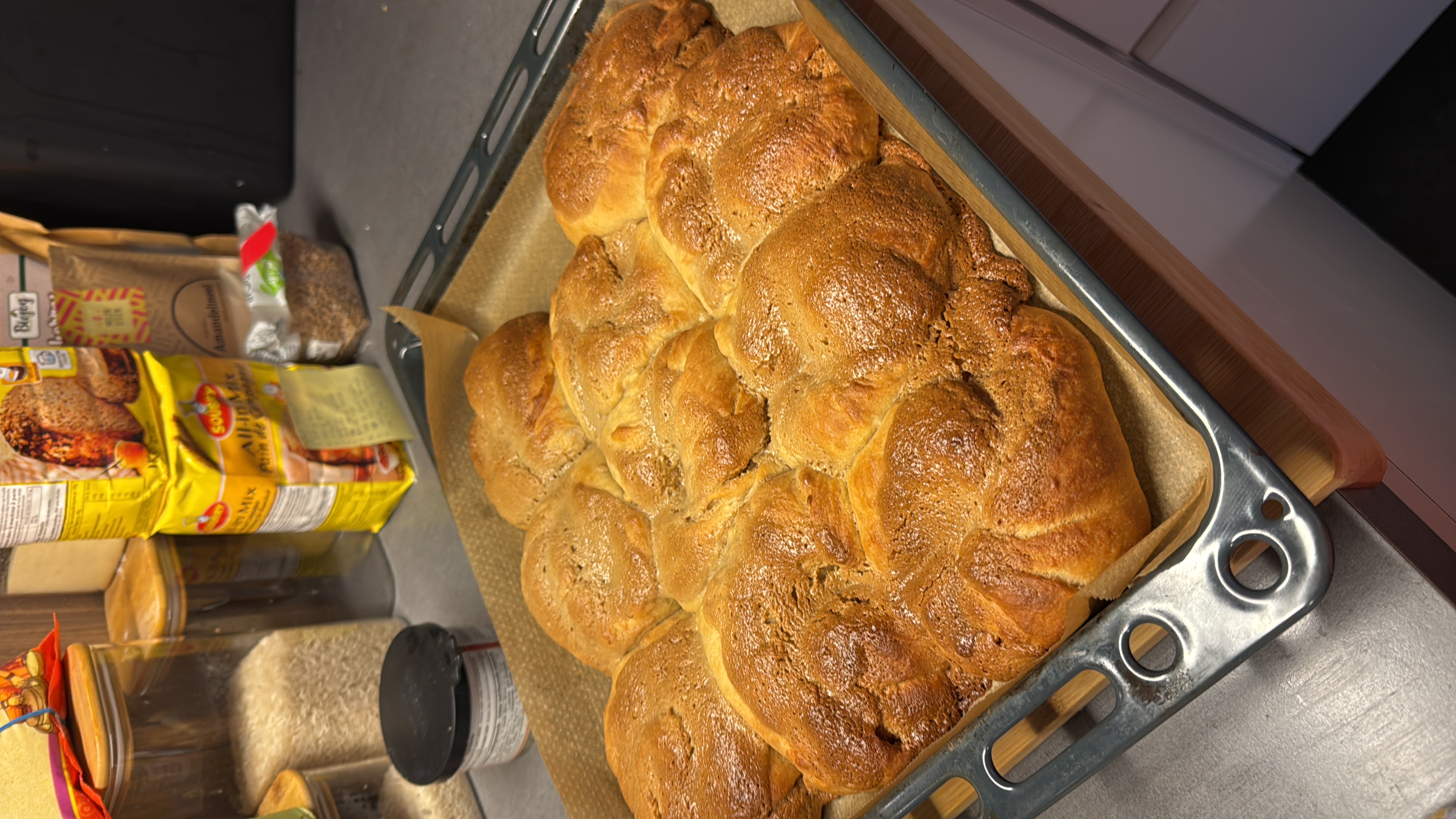 Social Media and Food Trends (image credits: wikimedia)