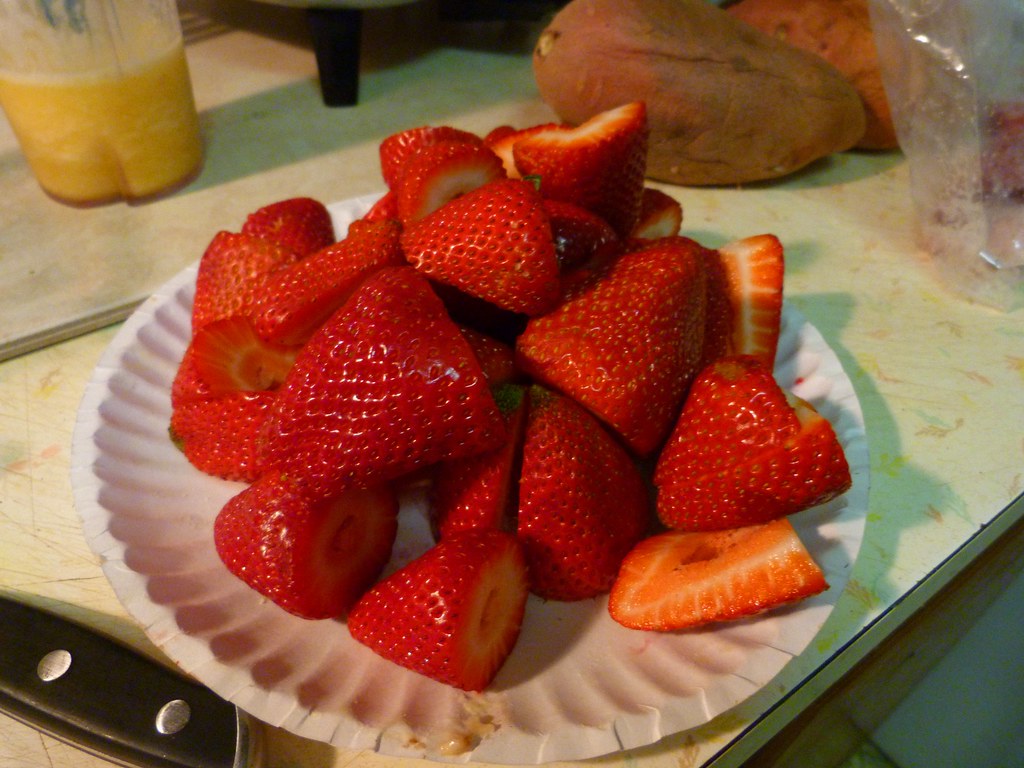 Strawberries: Sweet Deception (image credits: flickr)