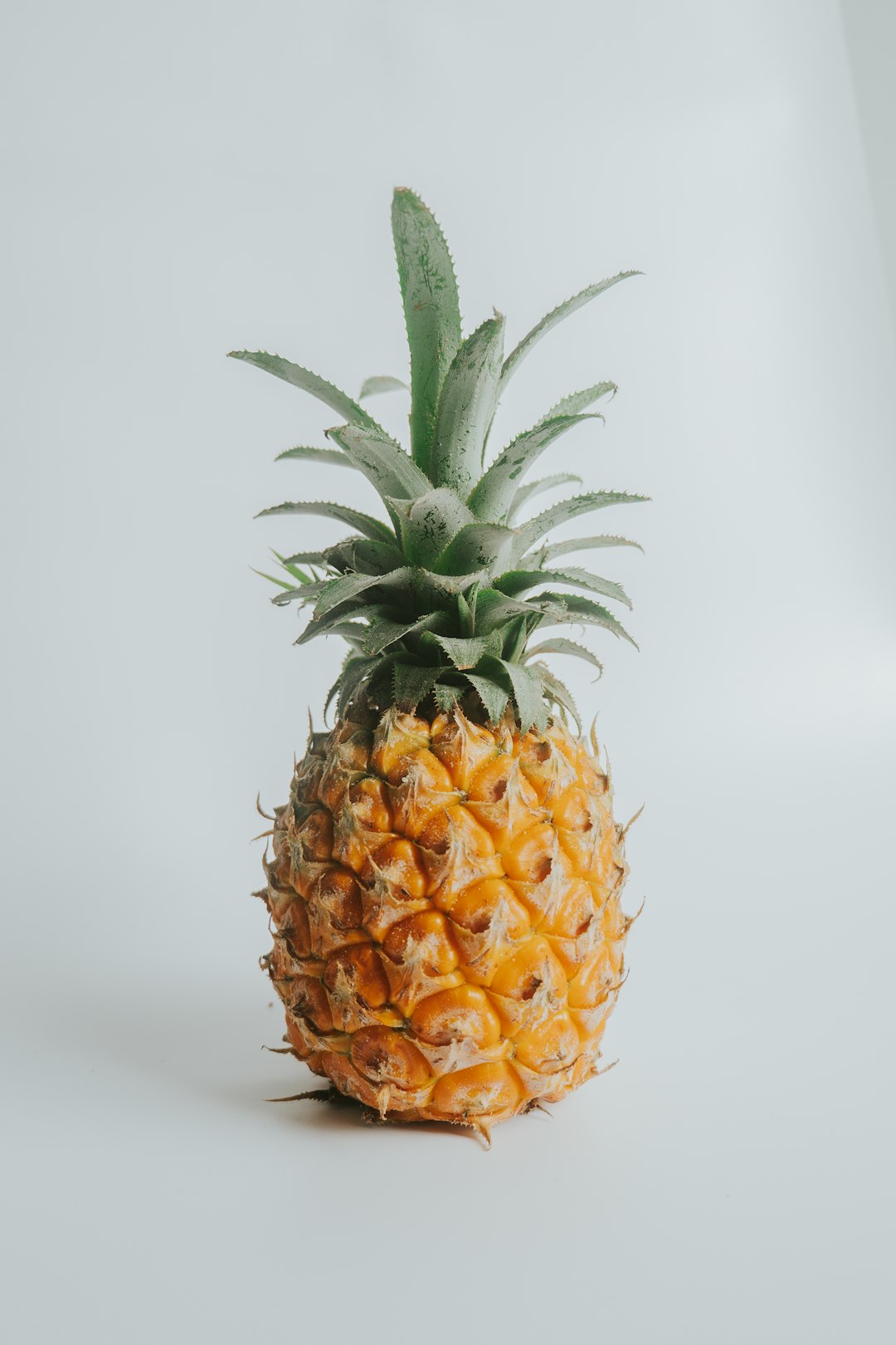Pineapple: Enzyme-Rich Skin Refresher (image credits: unsplash)