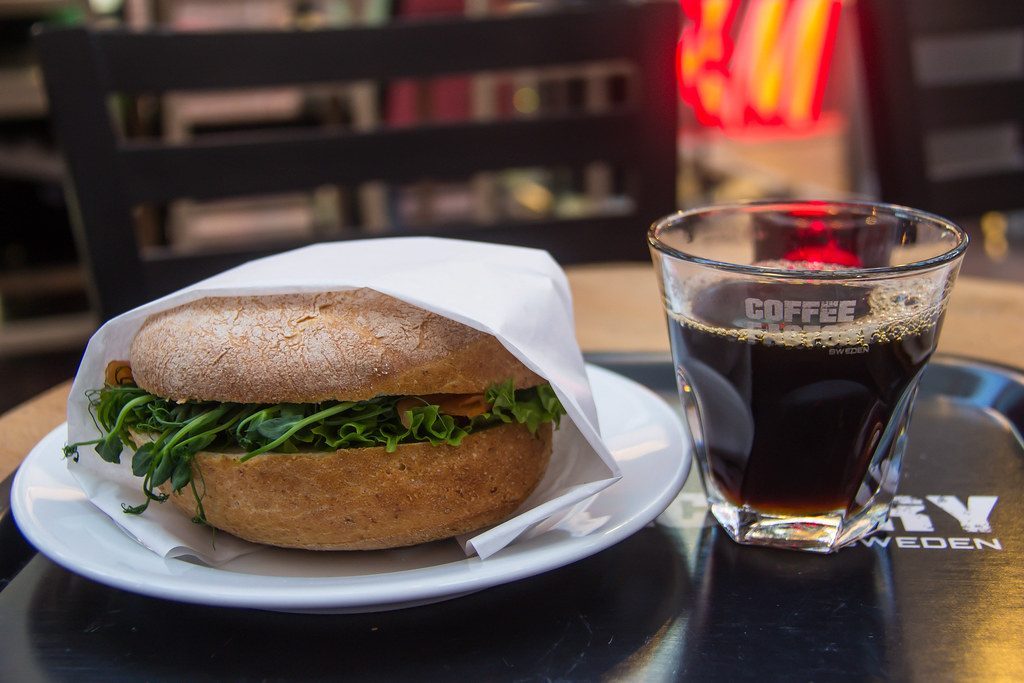 Coffee Shop Breakfast Combos Offer Competitive Value (Image Credits: Flickr)