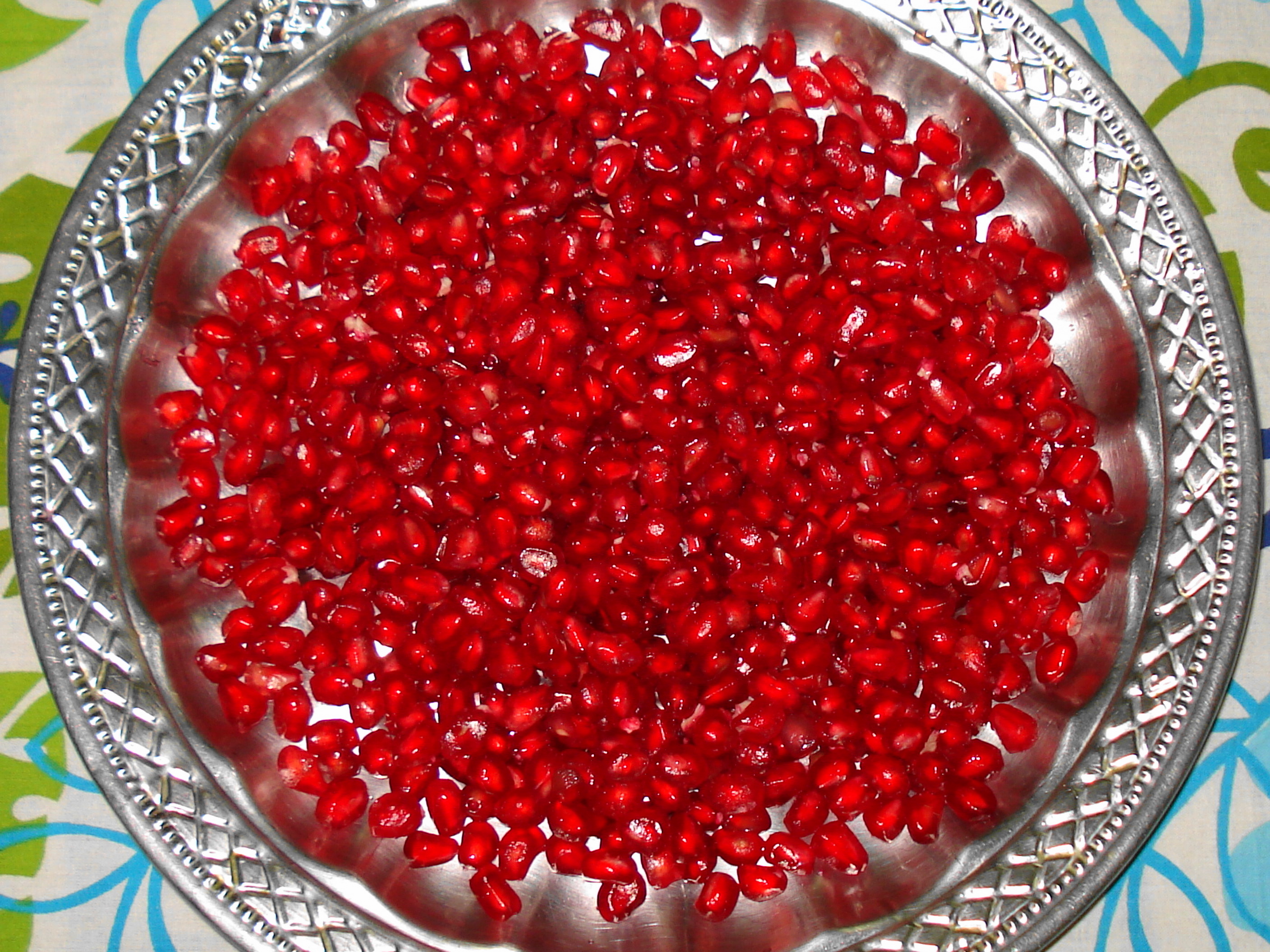 Pomegranates: Seeds of Heart Health (image credits: wikimedia)