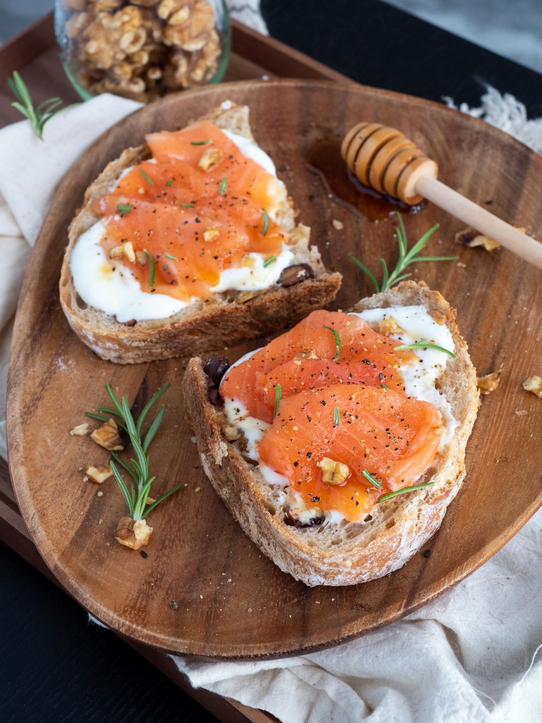 Bagel with Cream Cheese and Smoked Salmon: A Classic Choice (image credits: unsplash)