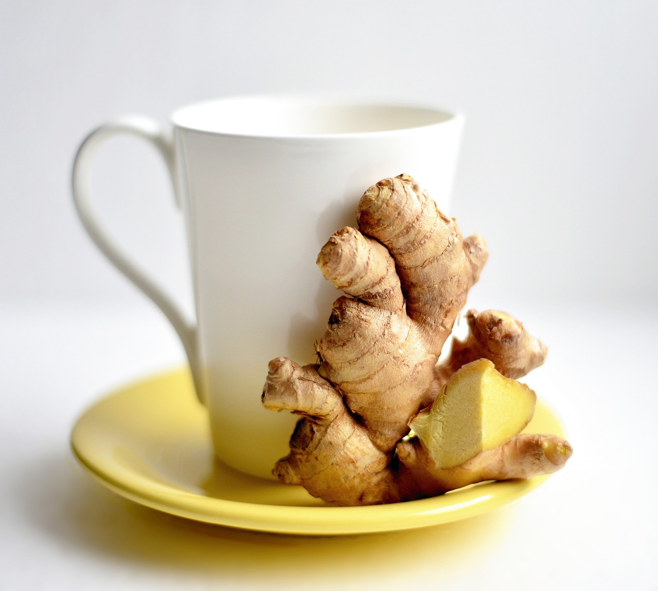 Ginger: Soothing Nausea and Boosting Immunity (image credits: pixabay)