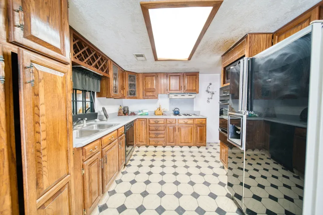 Outdated Laminate Countertops (Image Credits: Unsplash)