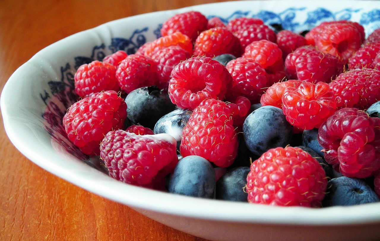 Berries: Antioxidant-Rich Superstars (image credits: pixabay)