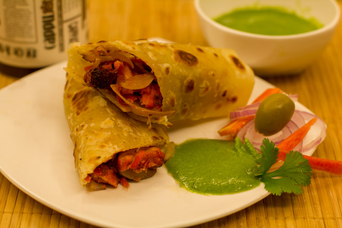 Regional Surprises: From Kolkata Rolls to Hyderabad’s Irani Chai (image credits: wikimedia)