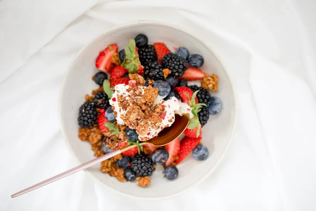 Avoid High-Sugar Breakfast Options That Trigger a Rebound (Image Credits: Unsplash)