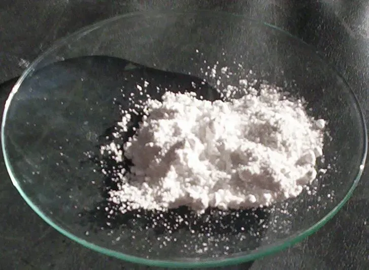 Titanium Dioxide: The Whitening Agent Under Fire (Image Credits: Wikimedia)
