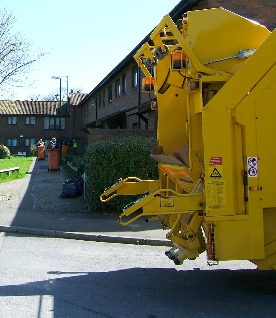 Why the System Keeps Everyone Confused (image credits: flickr)