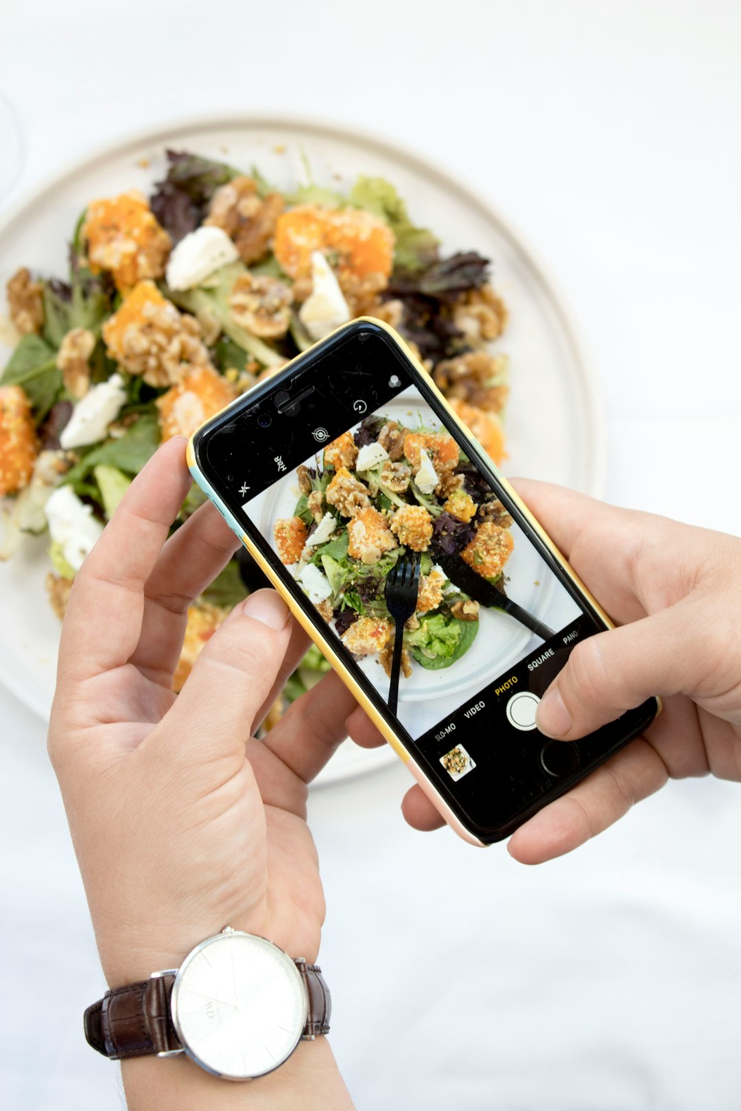 Trusting Social Media Nutrition Advice (image credits: unsplash)