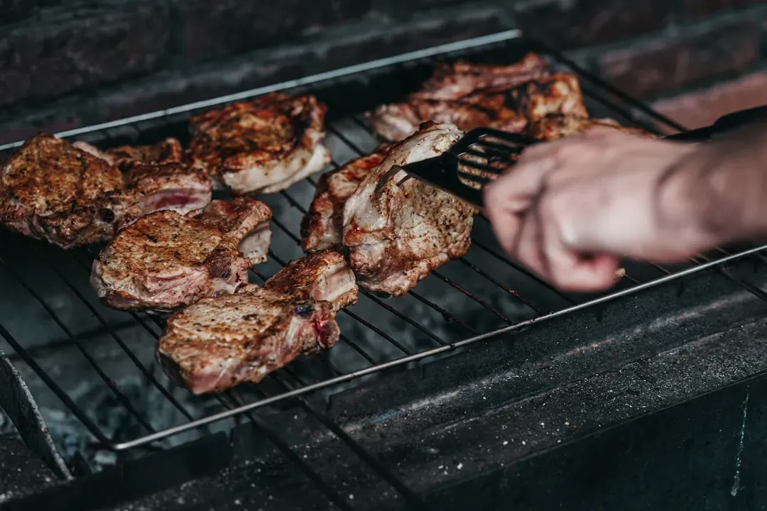 Let the Meat Rest Before Carving (Image Credits: Unsplash)
