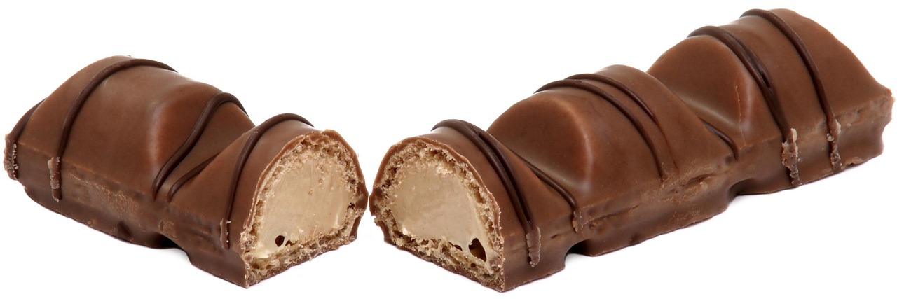 Kinder Bueno: Sweet Imports Hanging by a Thread (image credits: pixabay)