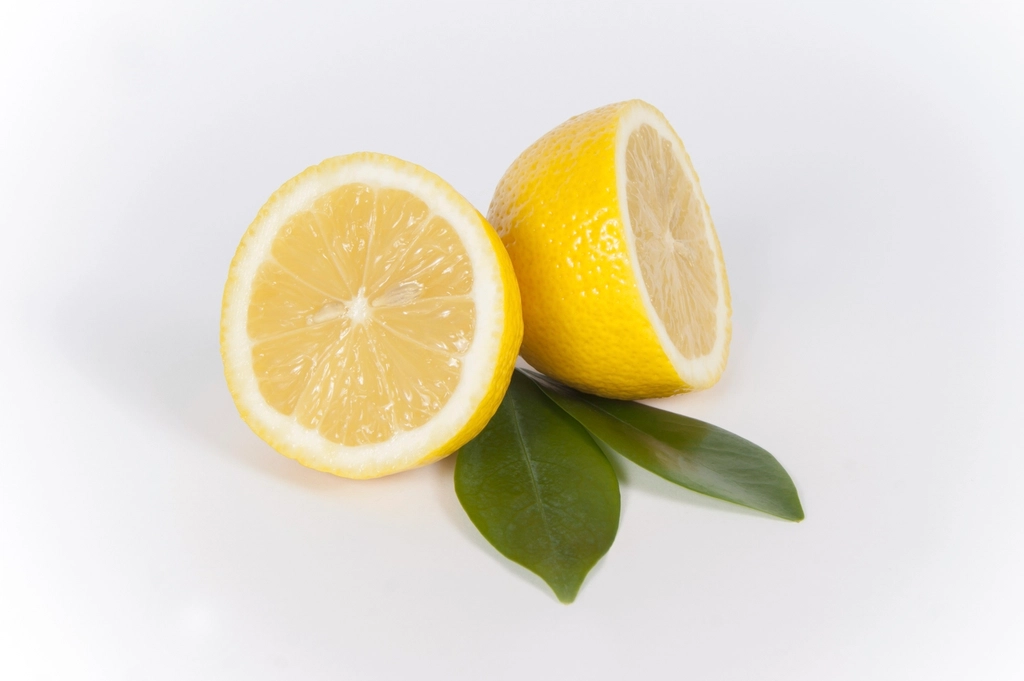 Asian Innovation: Yuzu and Calamansi Take Center Stage (image credits: rawpixel)