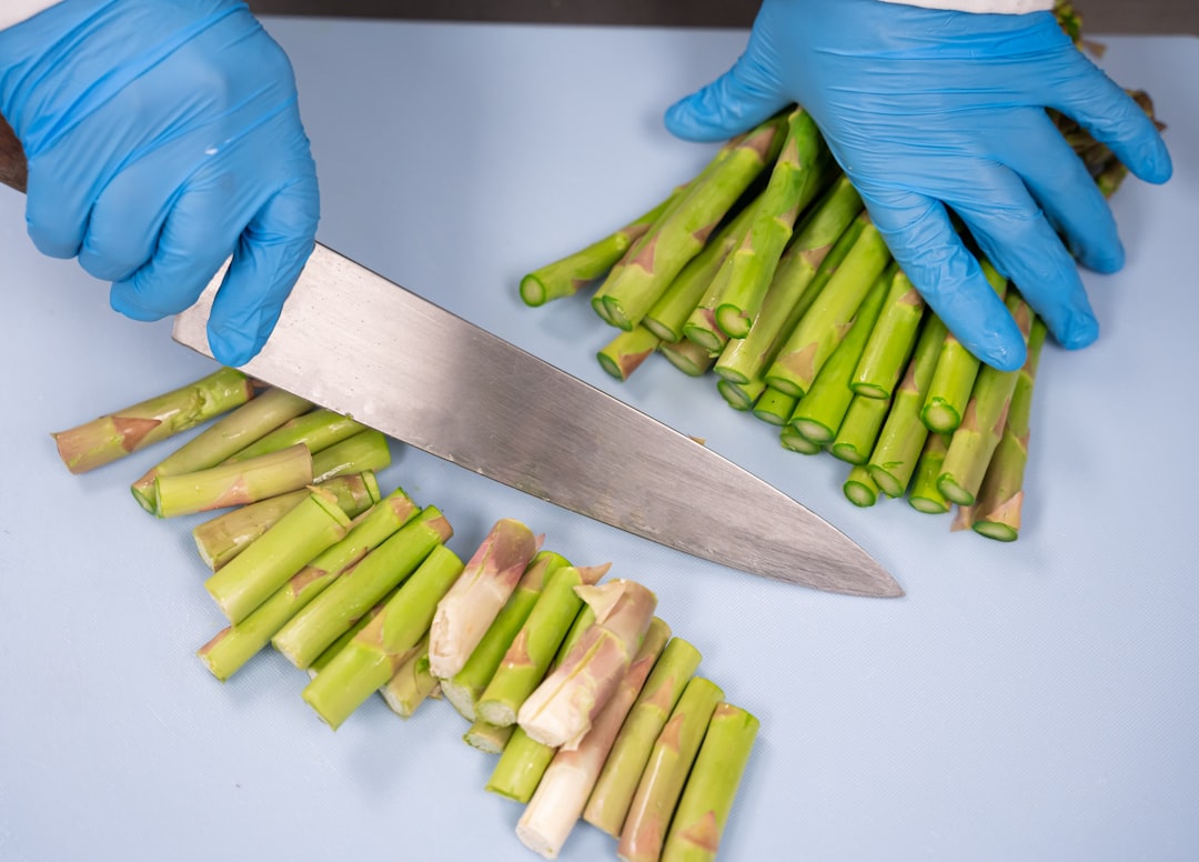 The Cooking Method Advantage of Thick Spears (image credits: unsplash)