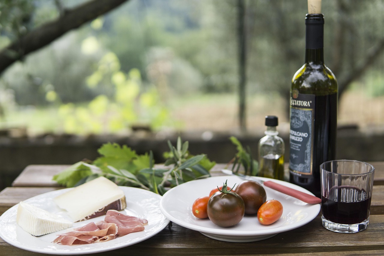 Pairing Virginia Cheeses with French Wines (image credits: pixabay)