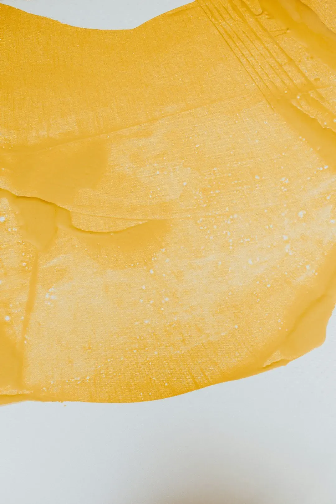 The Clever Workaround: Yellow Dye Capsules Sold Separately (Image Credits: Unsplash)