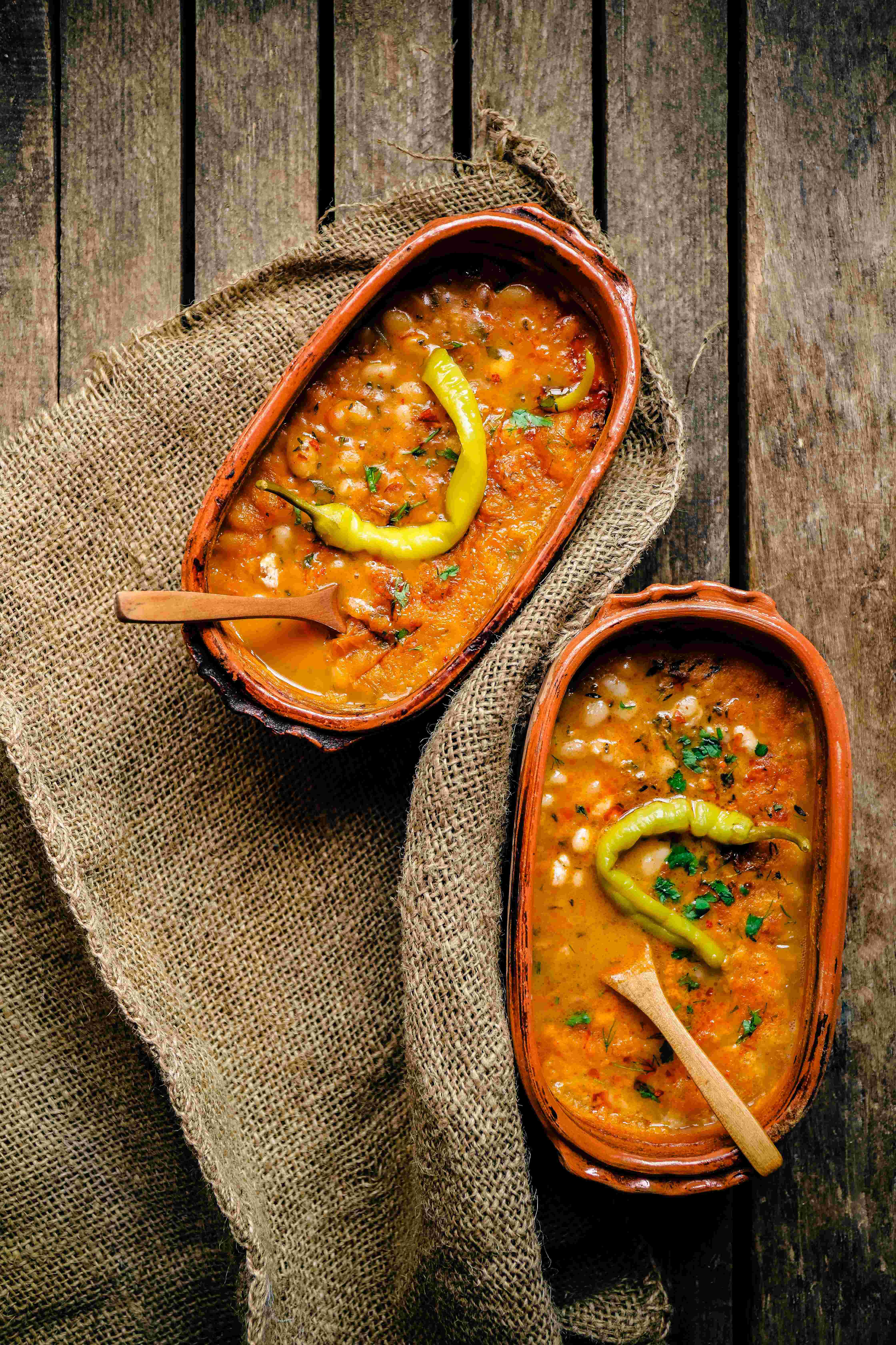 8. Pairing Chili Crisp with Other Ingredients (image credits: wikimedia)