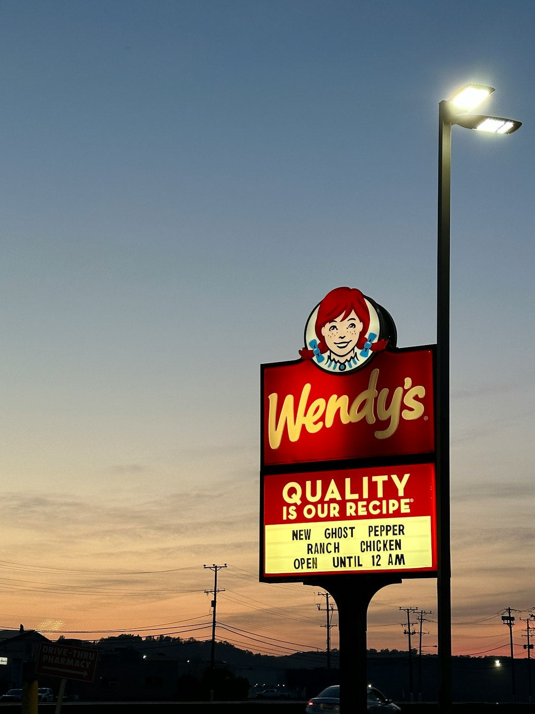 Wendy's Never-Frozen Beef Legacy (image credits: unsplash)