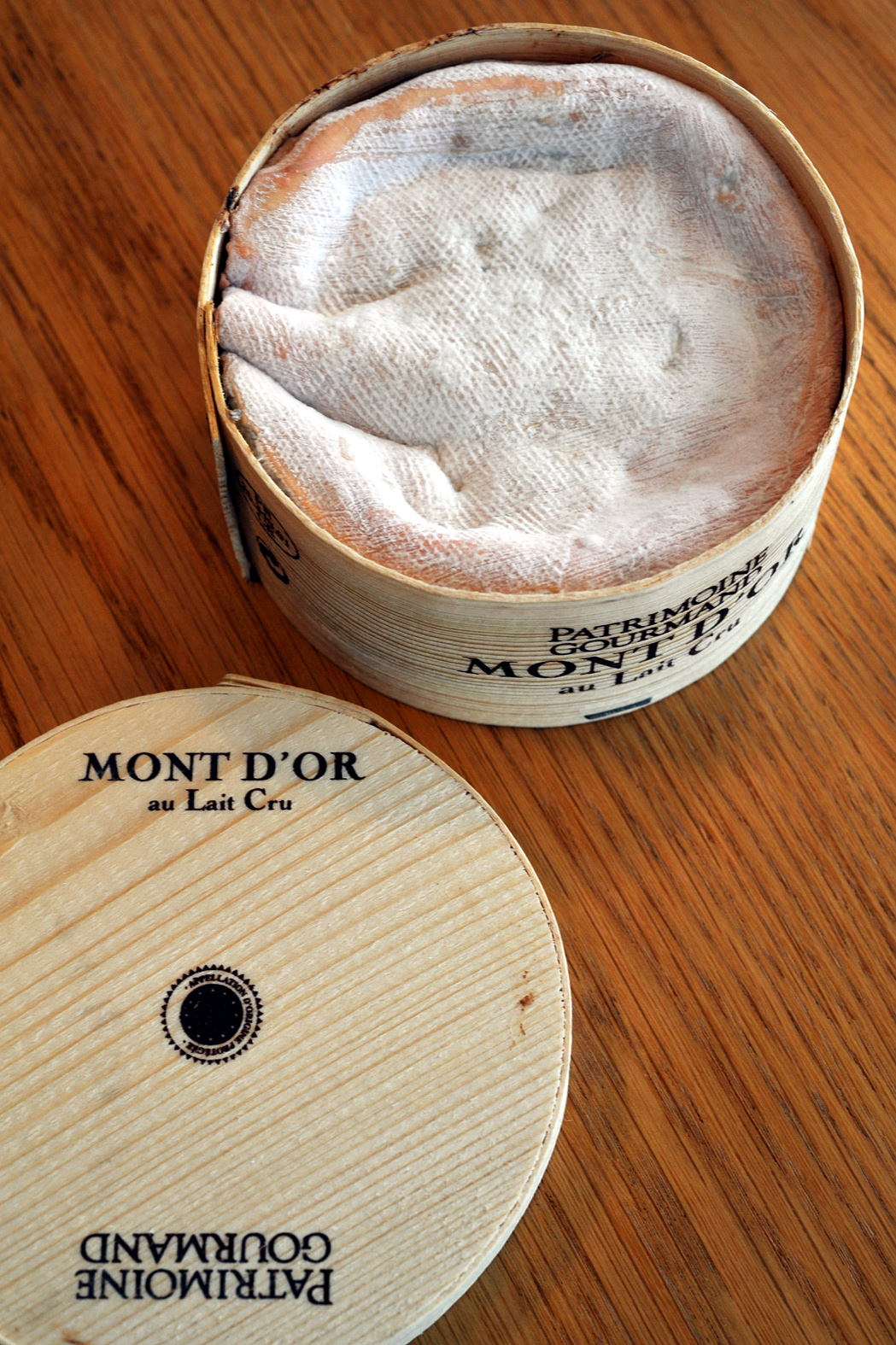 The Legendary Mont d'Or: Black Market Cheese (image credits: wikimedia)