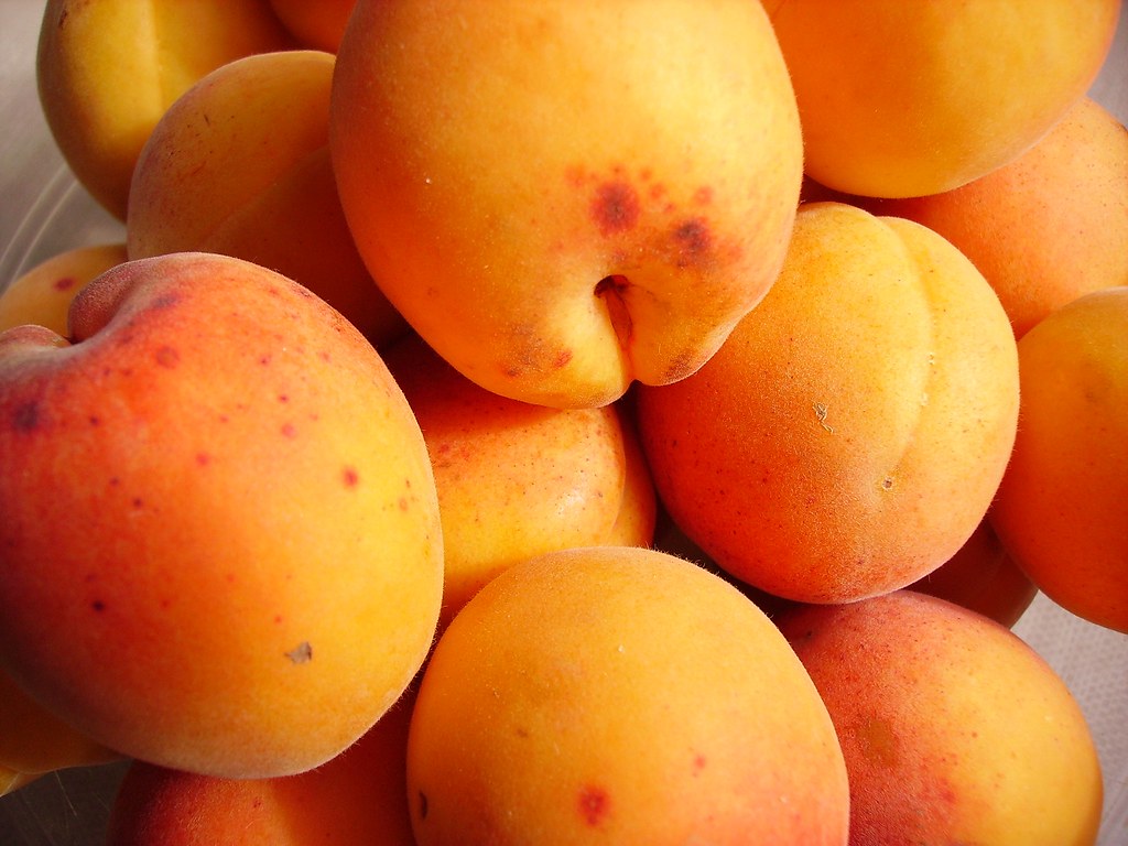 Is Fruit Sugar Bad for Your Teeth? (image credits: flickr)
