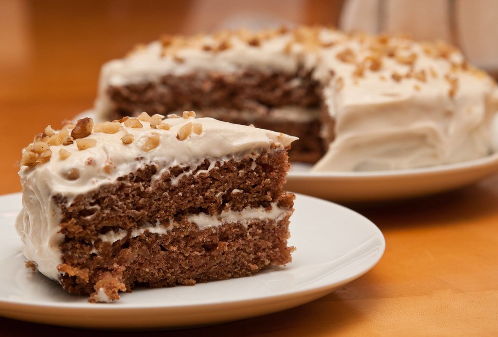 Vintage Oatmeal and Spice Cakes (Image Credits: Flickr)