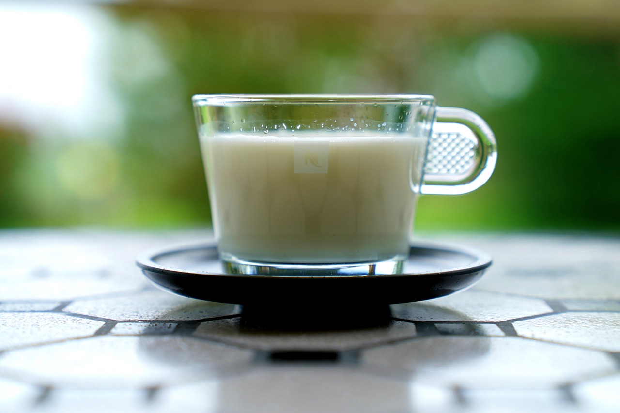 Warm Milk: The Classic Sleep Remedy (image credits: pixabay)