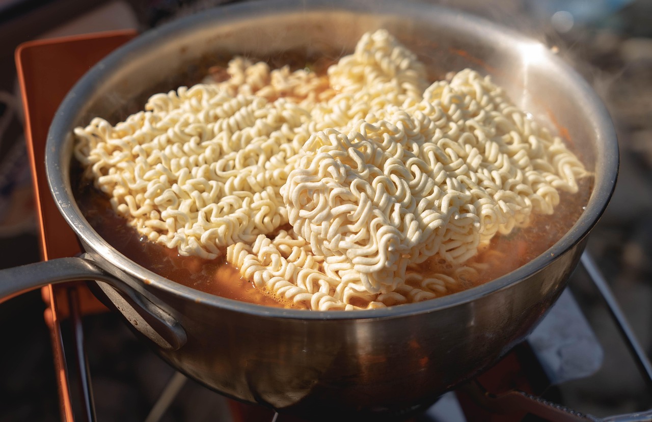 Instant Noodles (image credits: pixabay)