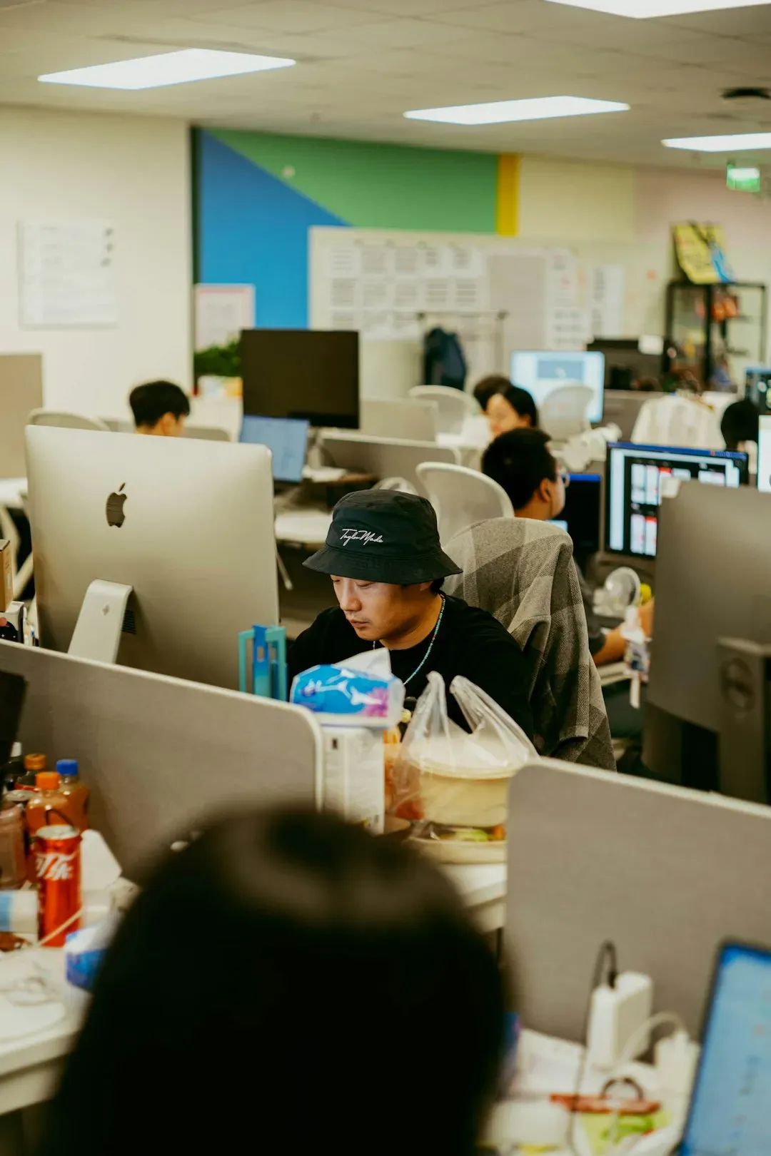 Employee Meal Policies and Discount Restrictions (Image Credits: Unsplash)