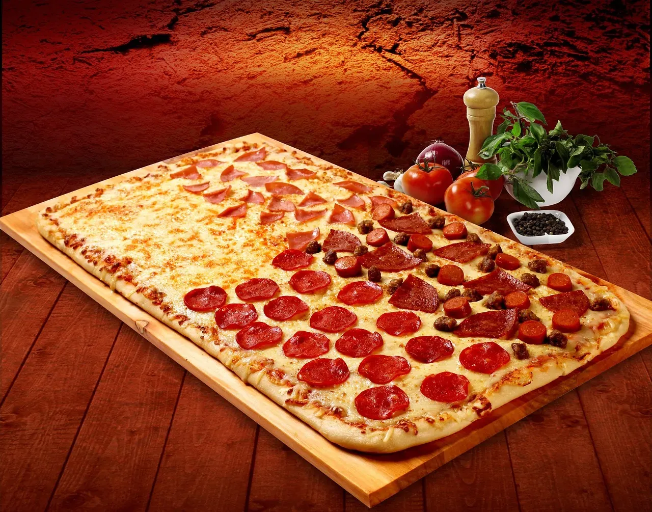 2. The Classic Rectangular Cafeteria Pizza (Image Credits: Pixabay)