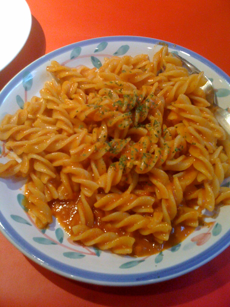 Greece: Where Ancient Meets Modern Carb Love (Image Credits: Flickr)