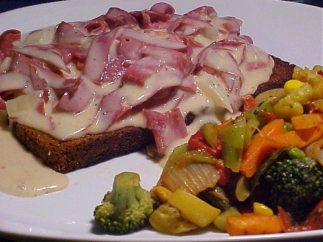 Creamed Chipped Beef on Toast (Image Credits: Flickr)