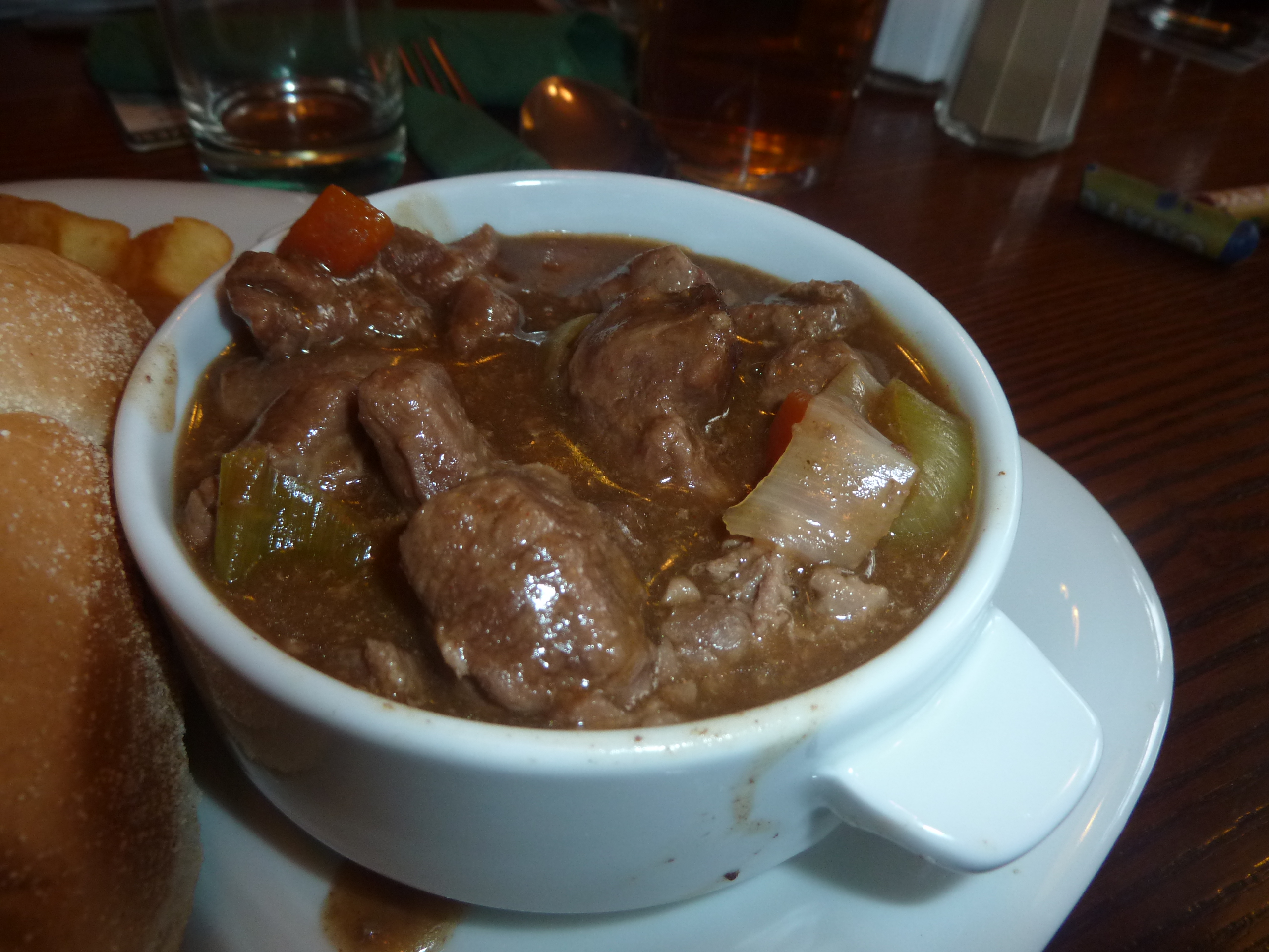 Welsh Cawl: The Stew That Survived Centuries (image credits: By Worm That Turned, CC BY-SA 4.0, https://commons.wikimedia.org/w/index.php?curid=48231271)