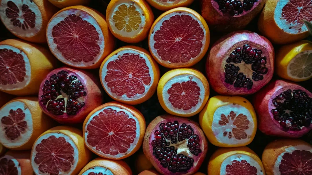 The Moment You Cut Fruit, Something Dangerous Can Begin (Image Credits: Unsplash)