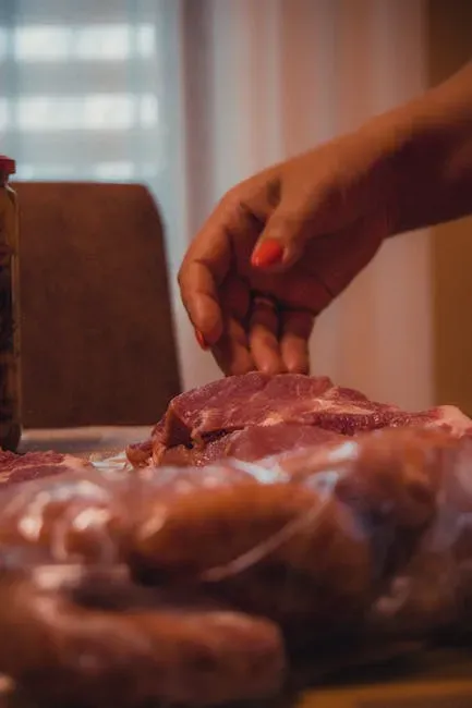 7. Dry Your Protein Before Cooking It (Image Credits: Pexels)