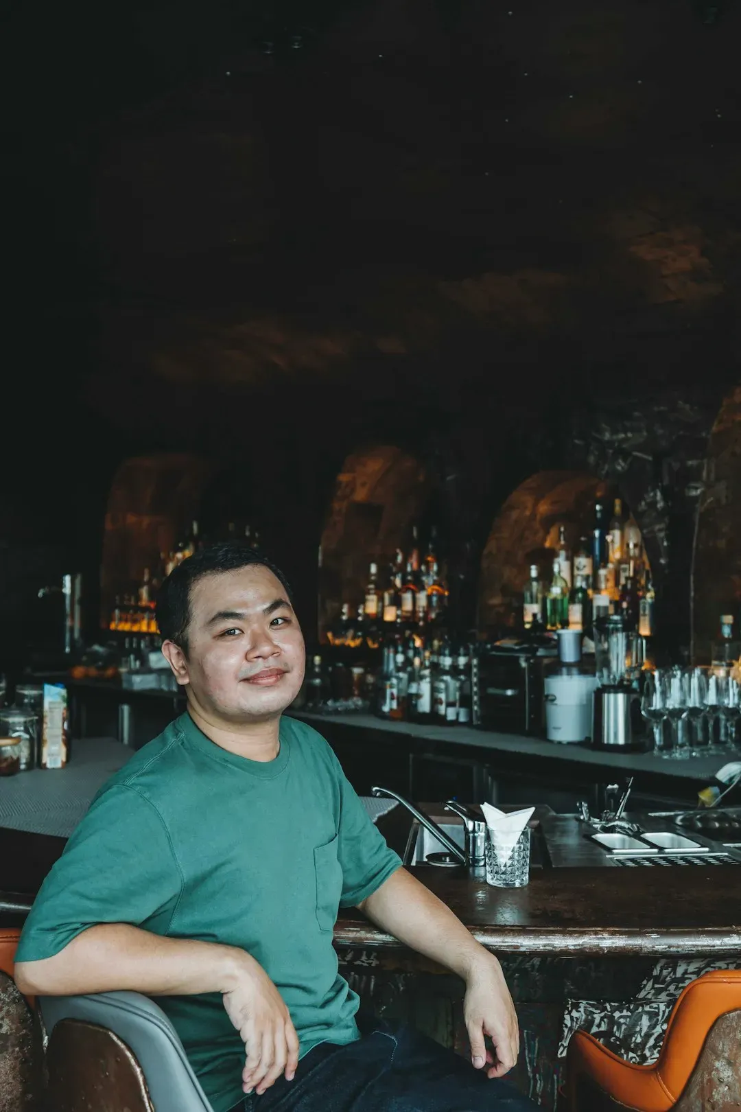 Body Language Reveals Whether You Know What You Want (Image Credits: Unsplash)