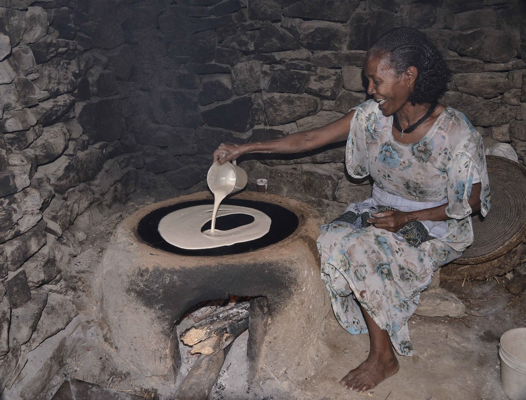 Ethiopian Injera Clay Pot Fermentation (Image Credits: Flickr)