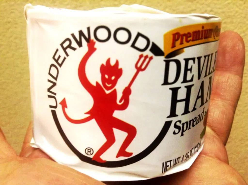 Deviled Ham Cheese Ball: The Convenient Conversation Starter (Image Credits: Flickr)