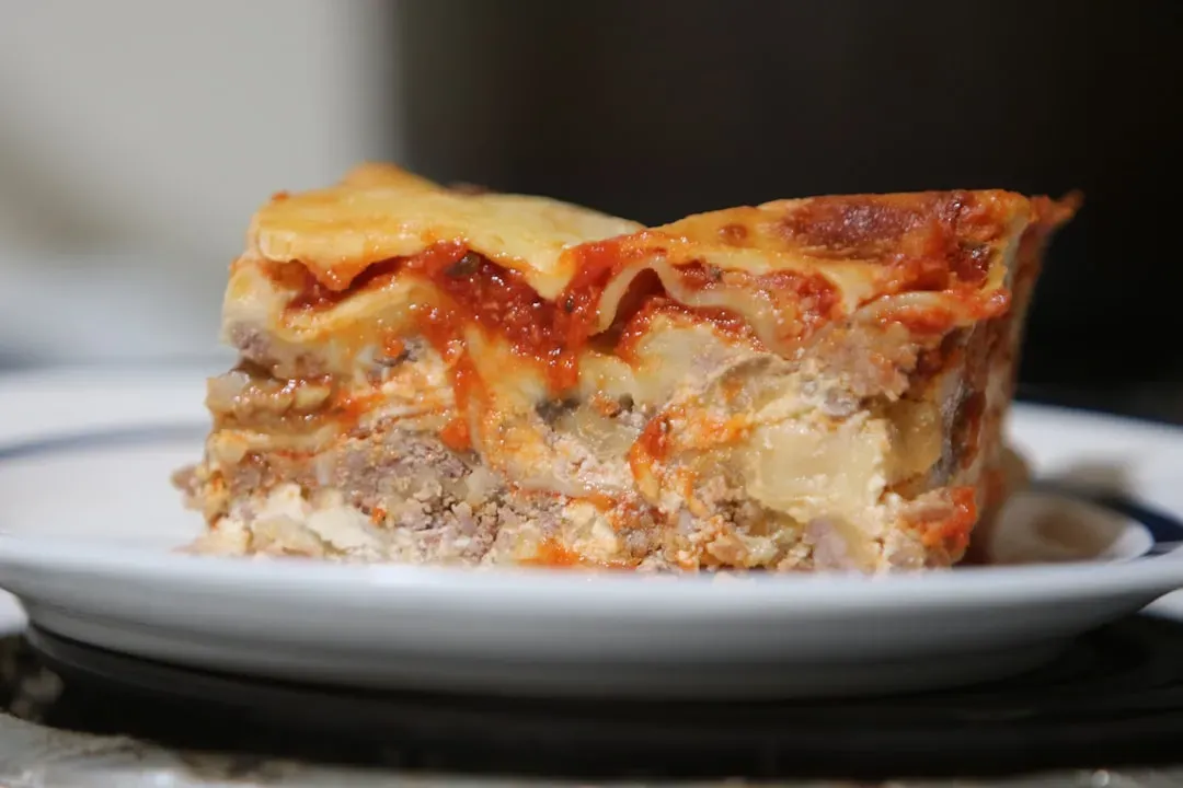 9. Stouffer's Lasagna with Meat and Sauce - The Beloved Heavyweight (With a Catch) (Image Credits: Unsplash)