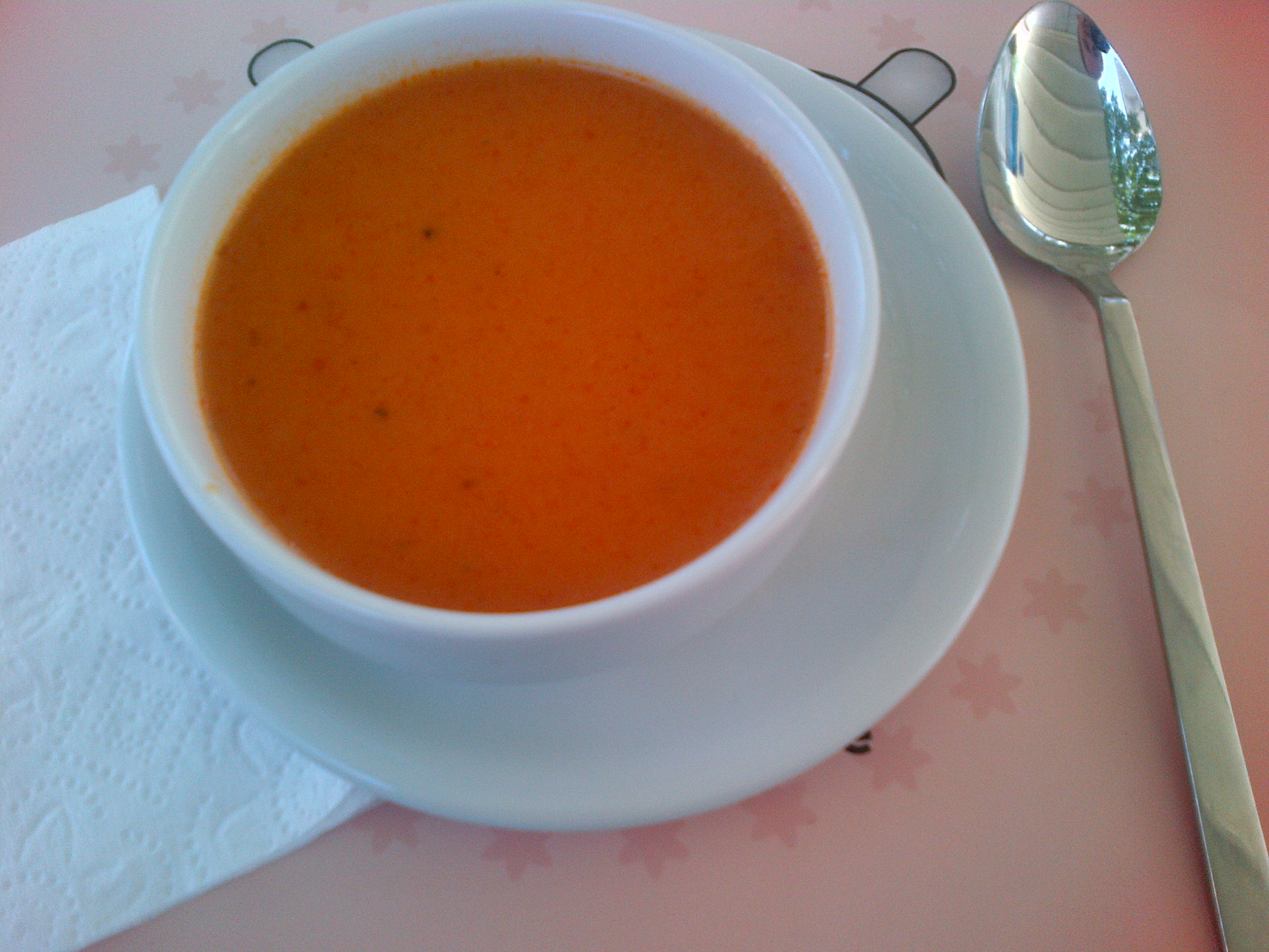Quick Tomato Soup - Three Ingredients, Maximum Flavor (image credits: wikimedia)