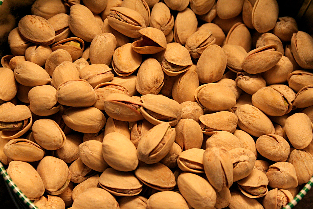 Pistachios: The Green Gems That Actually Work (image credits: flickr)