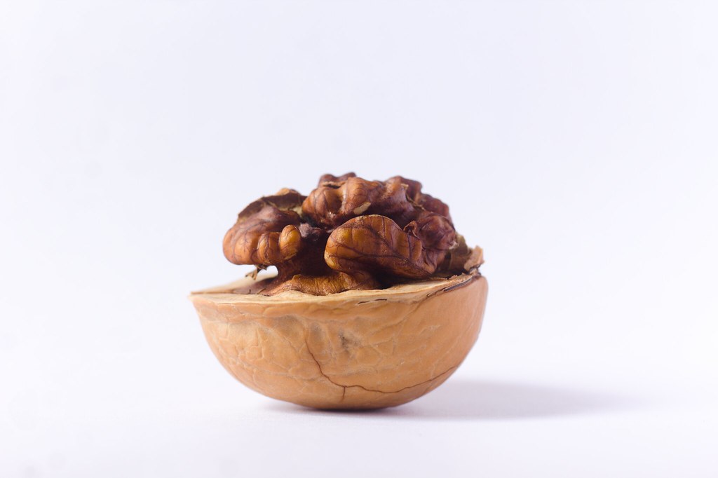 Walnuts Work Wonders for Memory (Image Credits: Flickr)