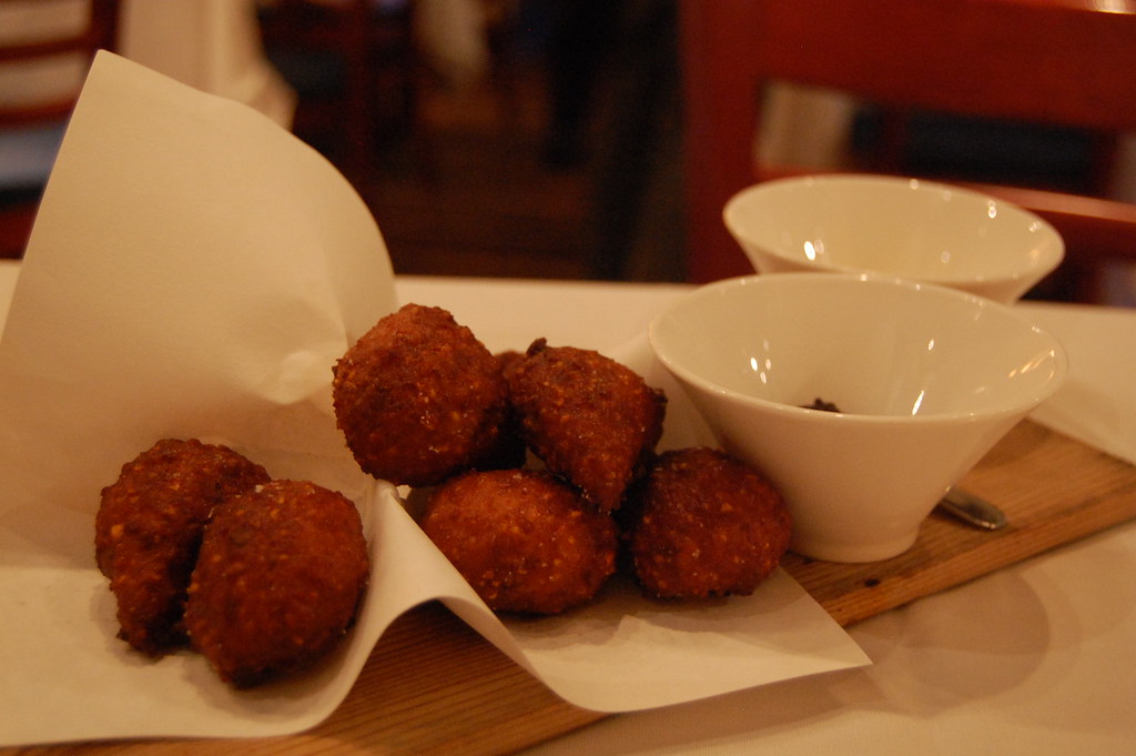Cornbread and Hushpuppies (Image Credits: Flickr)