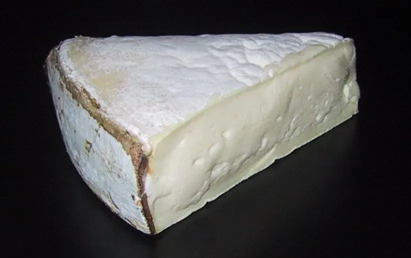 7. Unpasteurized Soft Cheeses (Including Mont d'Or) (Image Credits: Wikimedia)