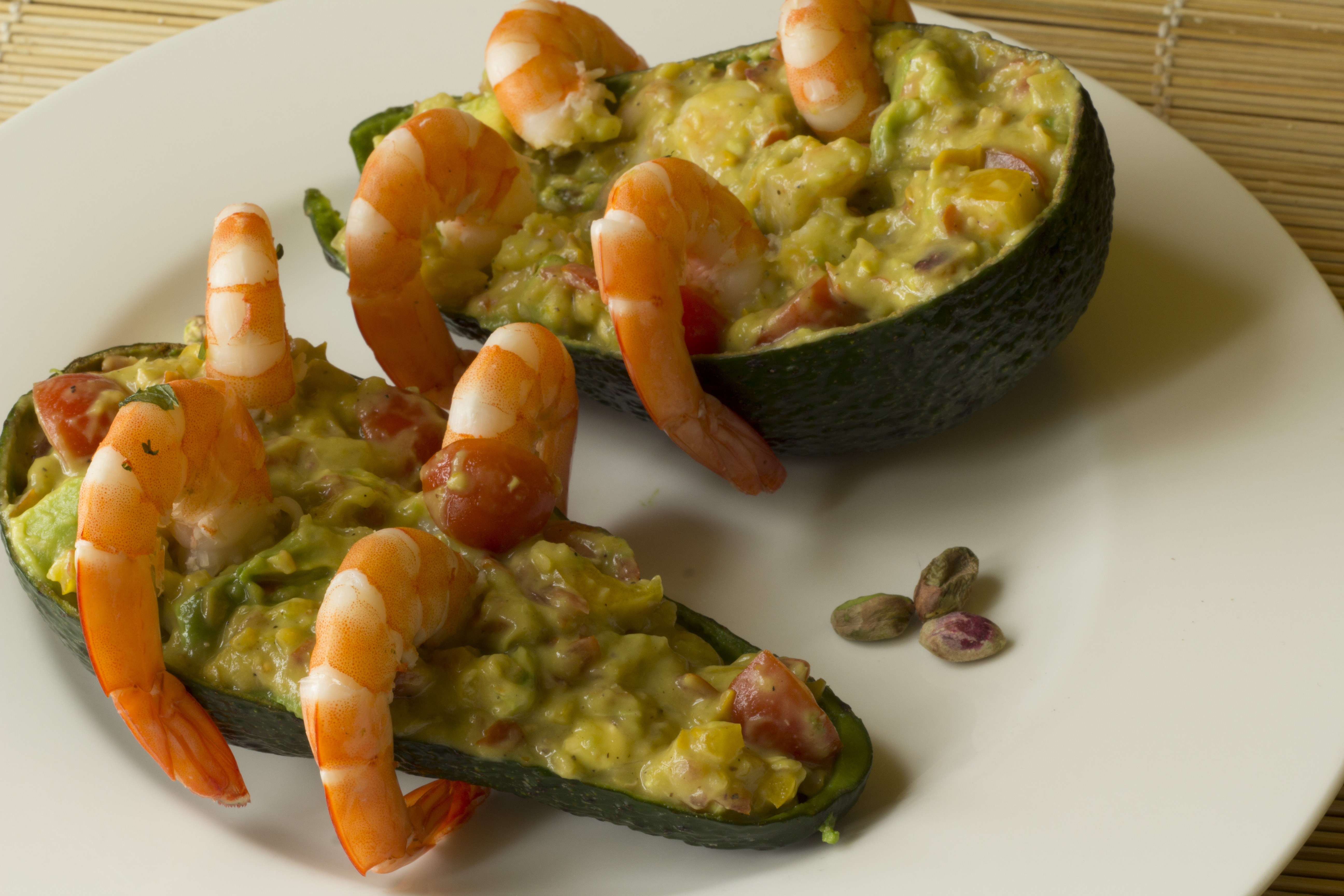 Shrimp and Avocado Salad (image credits: wikimedia)