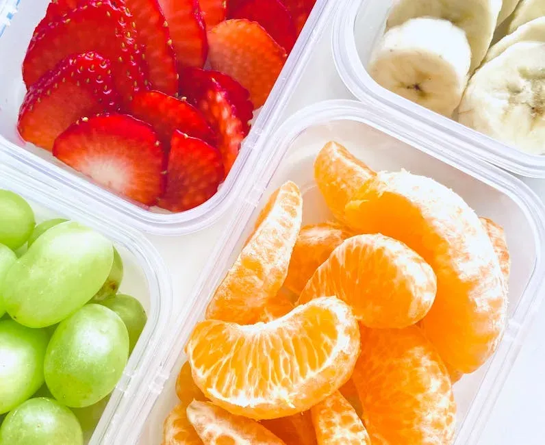 5. Gushers and Fruit by the Foot as Lunch Staples (Image Credits: Pexels)