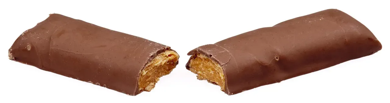 2. Butterfinger BB's - Tiny Bites, Maximum Heartbreak (Image Credits: Pixabay)
