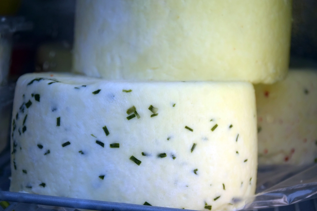 Dairy Products (image credits: rawpixel)