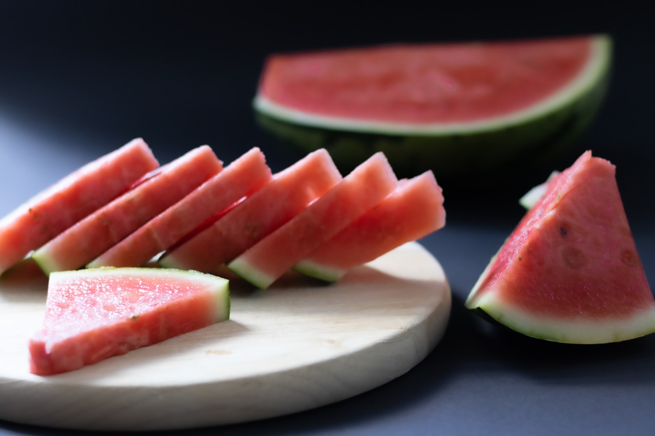 Snack on Watermelon (image credits: pixabay)